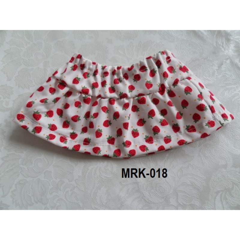 Rokje licht ecru met aardbeitjes     -K